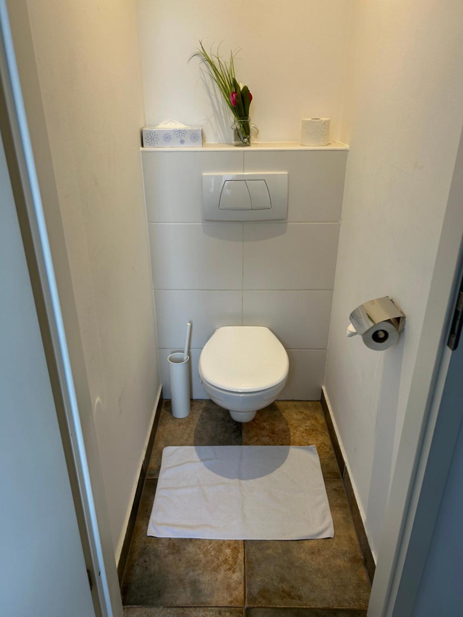 Schoene, Helle Wohnung In Stadtnaehe Виена Екстериор снимка