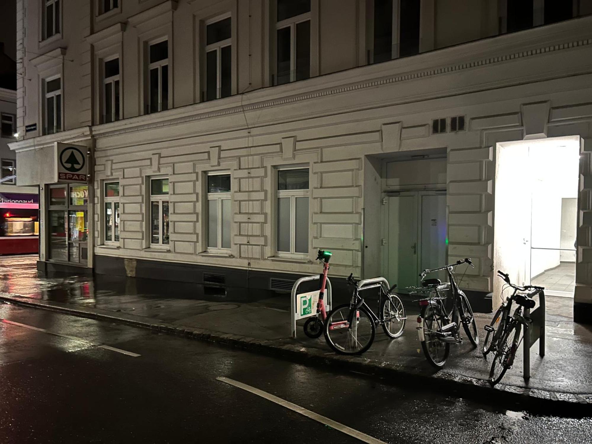 Schoene, Helle Wohnung In Stadtnaehe Виена Екстериор снимка