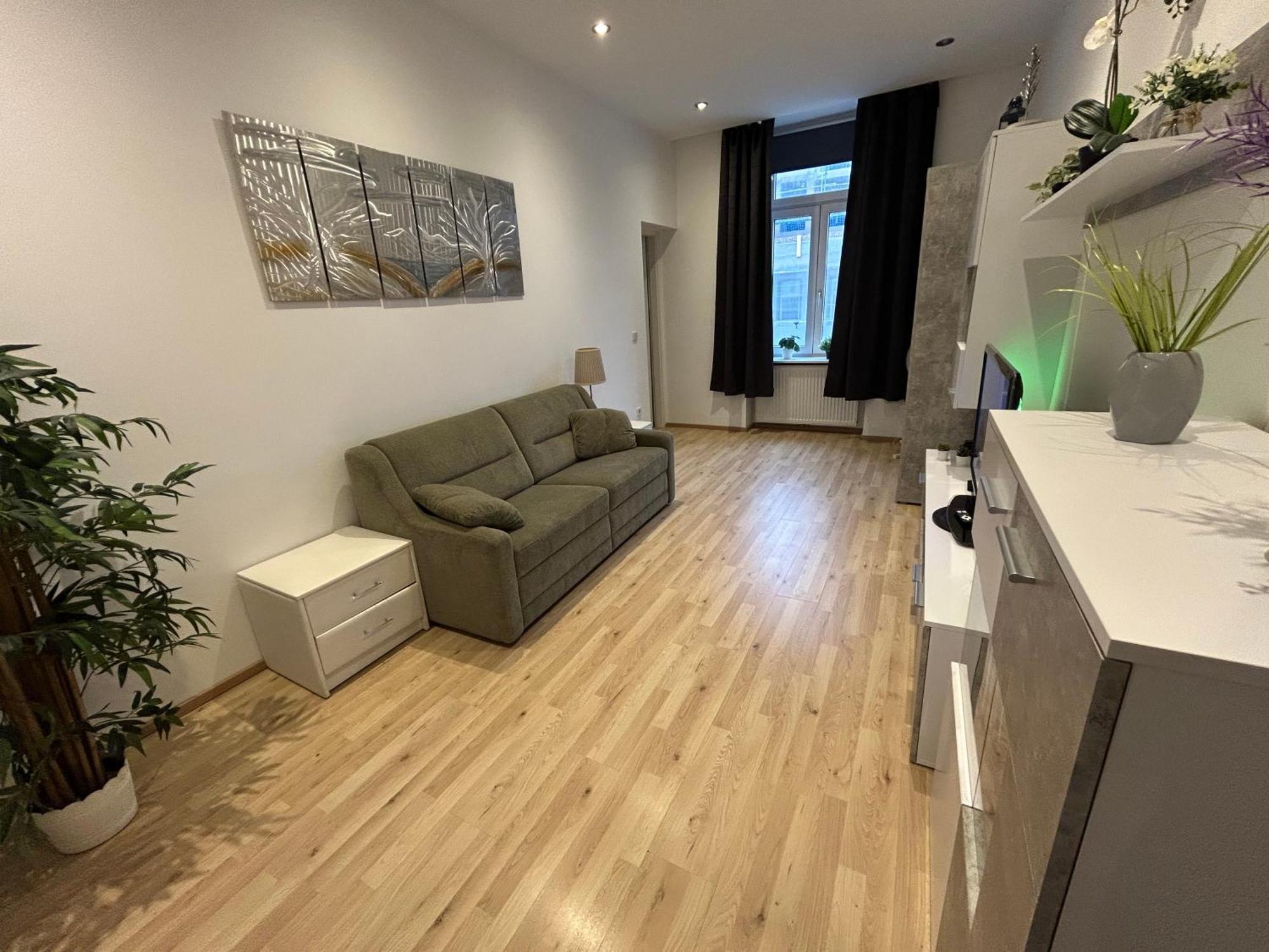 Schoene, Helle Wohnung In Stadtnaehe Виена Екстериор снимка