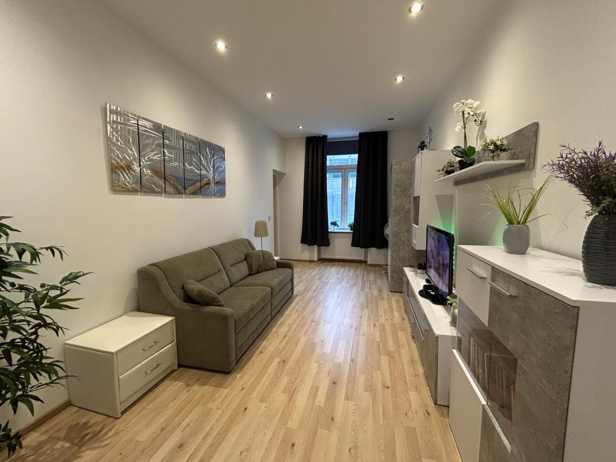 Schoene, Helle Wohnung In Stadtnaehe Виена Екстериор снимка