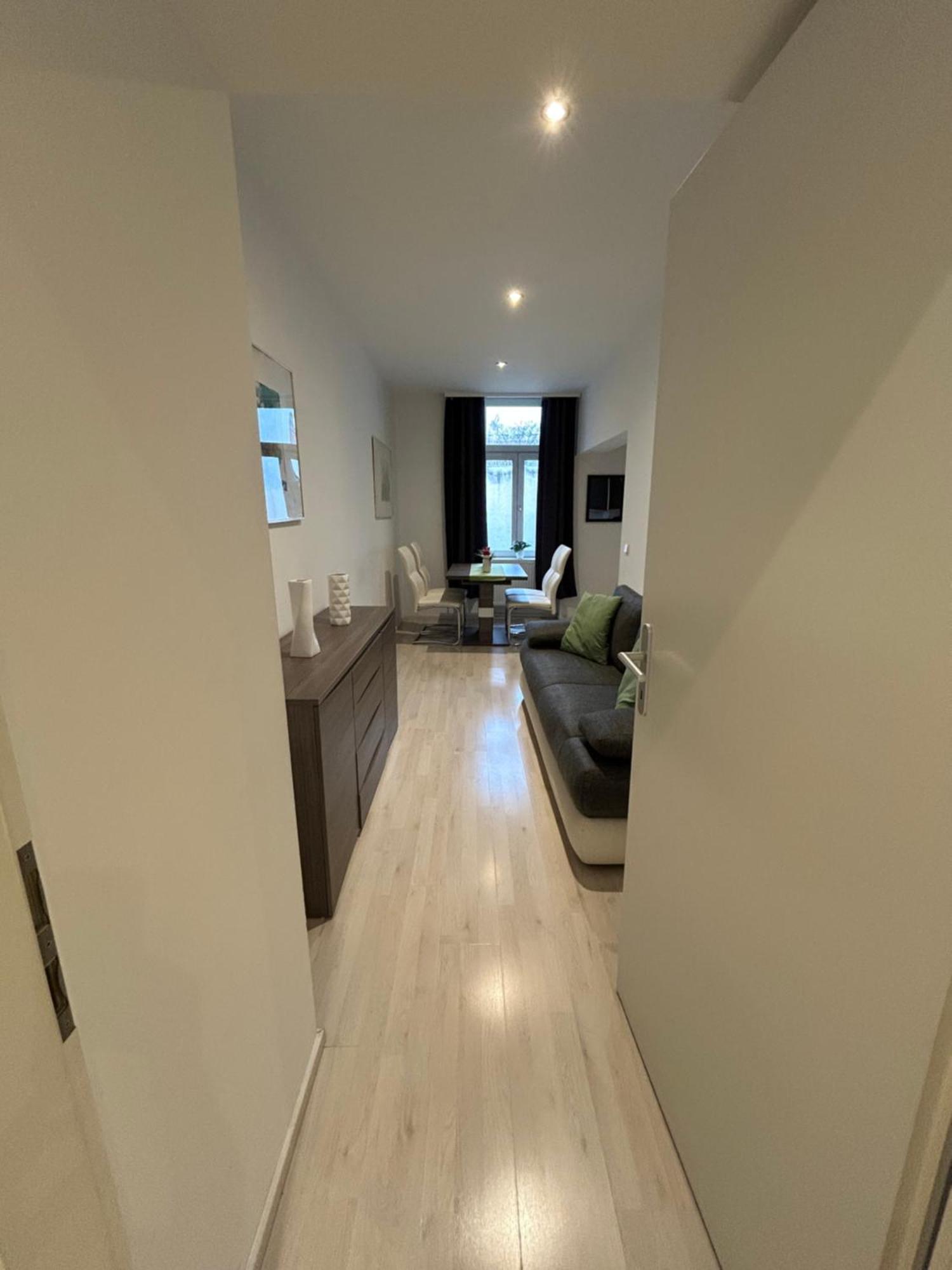 Schoene, Helle Wohnung In Stadtnaehe Виена Екстериор снимка